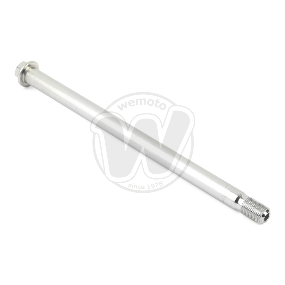 0RW6242_zzei1122 two.jpg